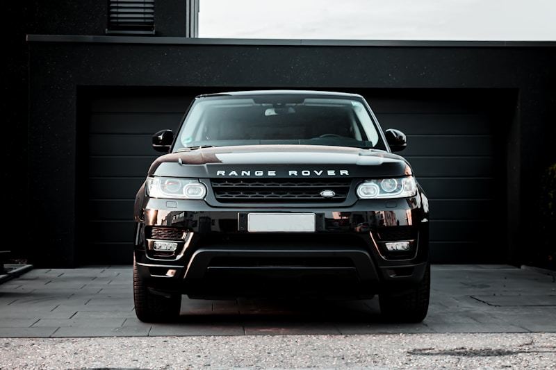 Električni automobili vs hibridi – šta kupiti?