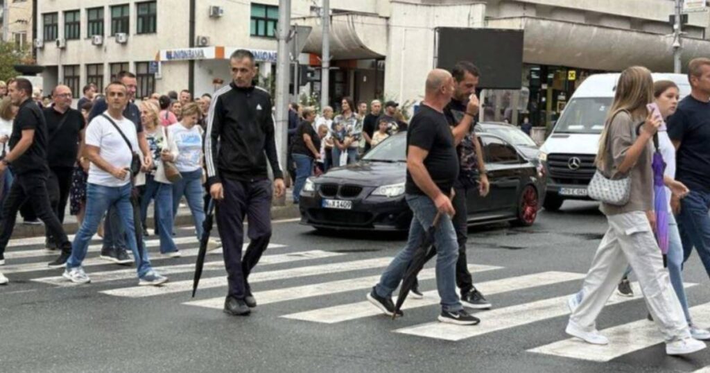 Saobraćaj na M-17 kod Konjica bio u prekidu, građani blokirali raskrsnicu!