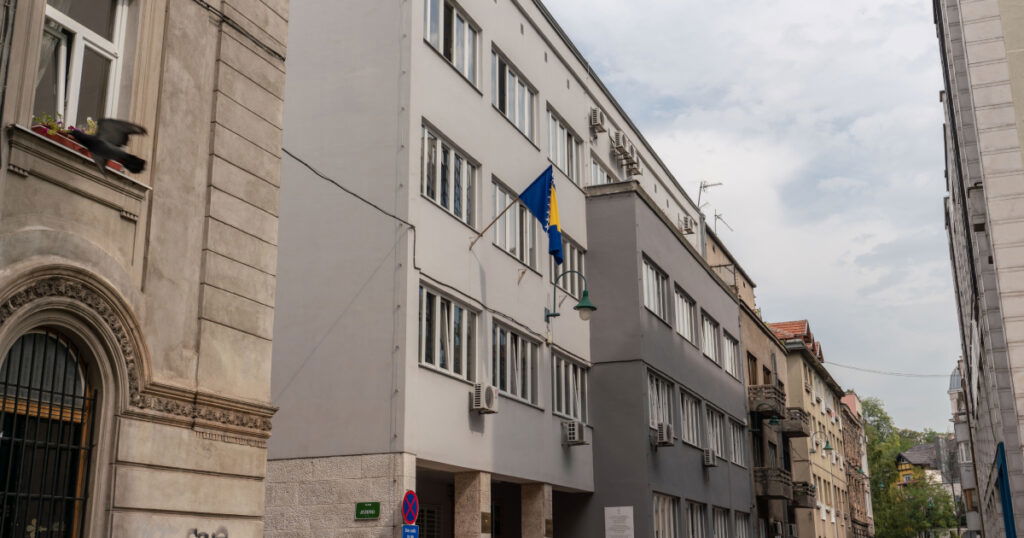 Do podne nema prijavljenih kandidata na prijevremene izbore za predsjednika RS