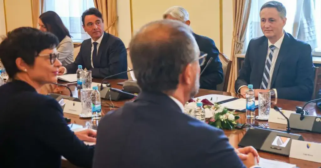 Bećirović kritikovao Dodika, Kos poručila: Čvrsto vjerujem u evropsku budućnost BiH