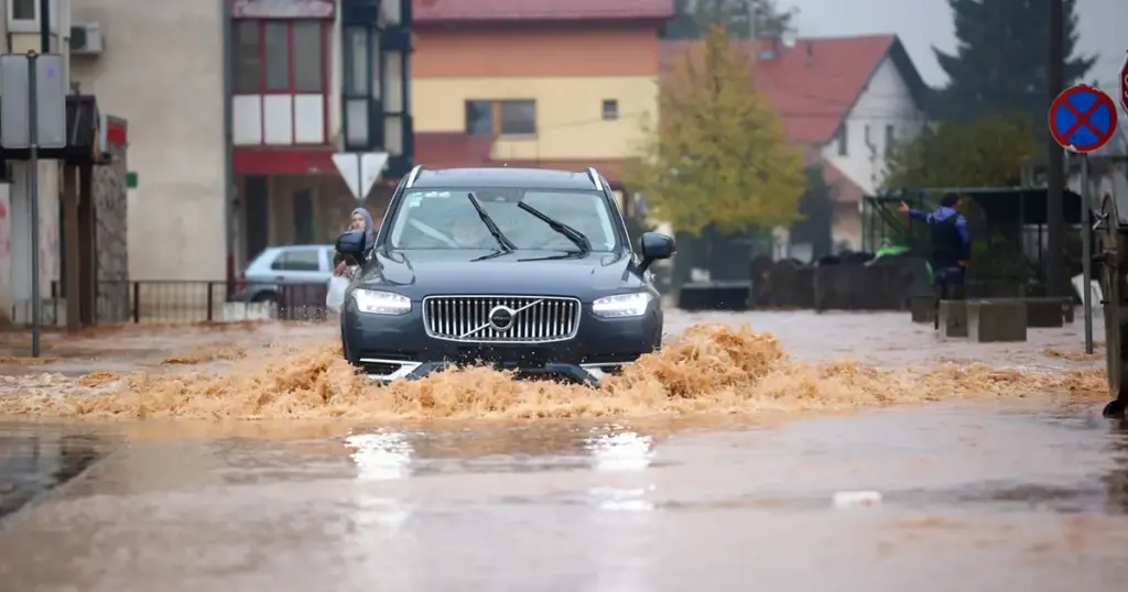 Stiglo upozorenje zbog pogoršanje vremena, najavljeno do 100 litara kiše