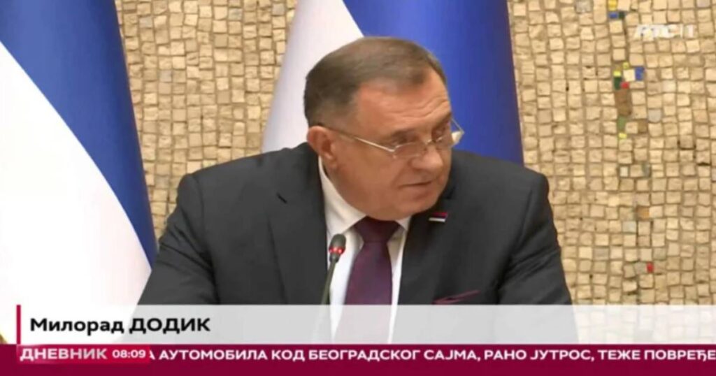 RTS u prilogu o vojnoj paradi Dodika potpisao samo kao “Milorad Dodik”