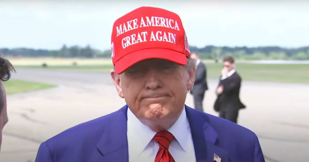 Trump uvodi nove carine na uvoz drveta i građu, ormariće i tapacirani namještaj