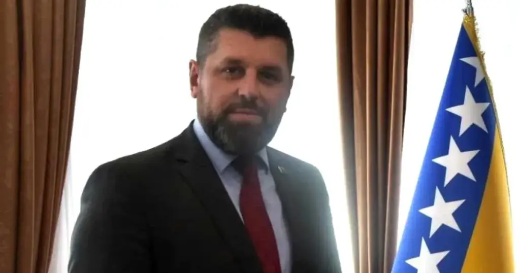 Duraković: Pranjićevo preuzimanje dužnosti krajnje sporno