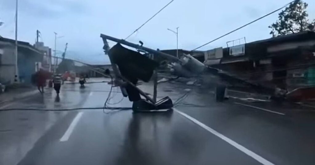 Evakuisano 400.000 ljudi, tri osobe poginule u novoj oluji koja hara Filipinima