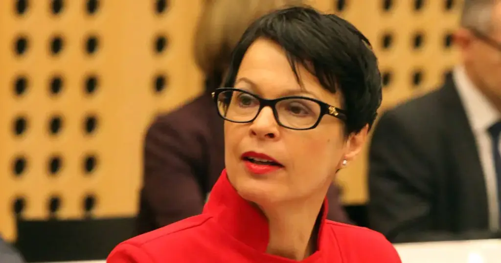 Evropska komesarka za proširenje u trodnevoj posjeti posjeti BiH. Govorit će i u Parlamentu