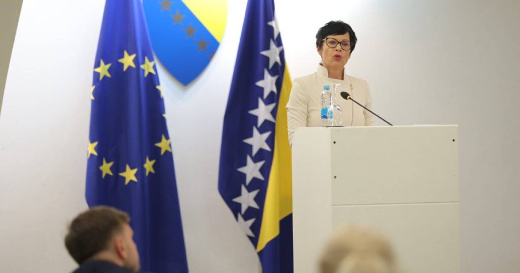 Kos u obraćanju parlamentarcima: BiH integrisana u Evropu, a ne Rusiju