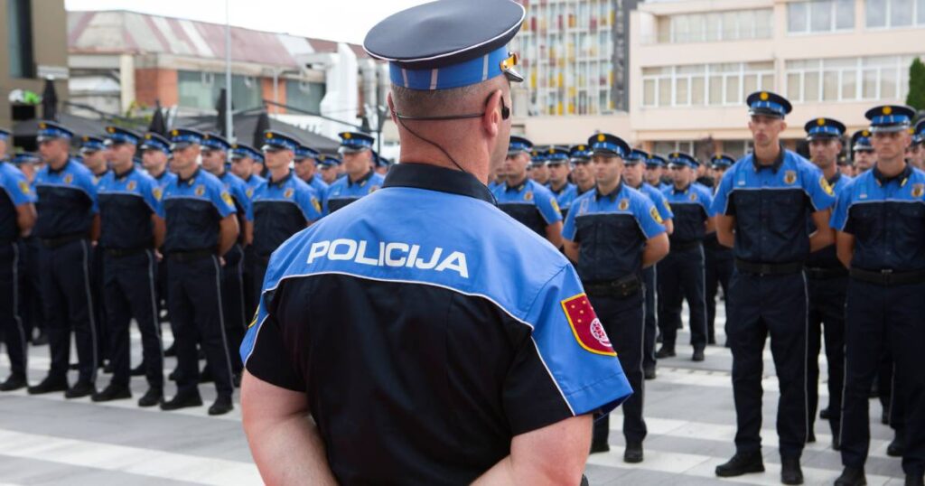 Policajci u Federaciji na novim uniformama više nemaju ime i prezime
