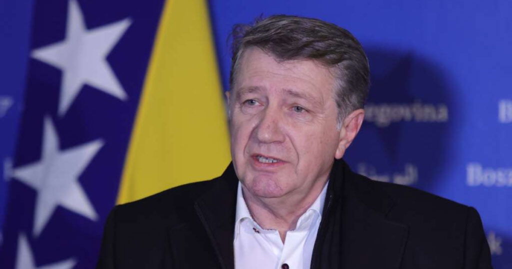 Kešo: Rusija je u Dodika uložila ogromne napore i novce da ga ima kao izvođača svojih radova