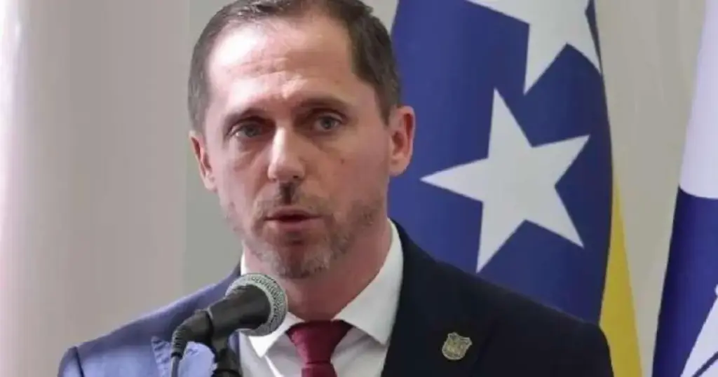 Kreće rušenje nelegalnih objekata na Uni. Sedić: Rušit ćemo redom, jedan po jedan