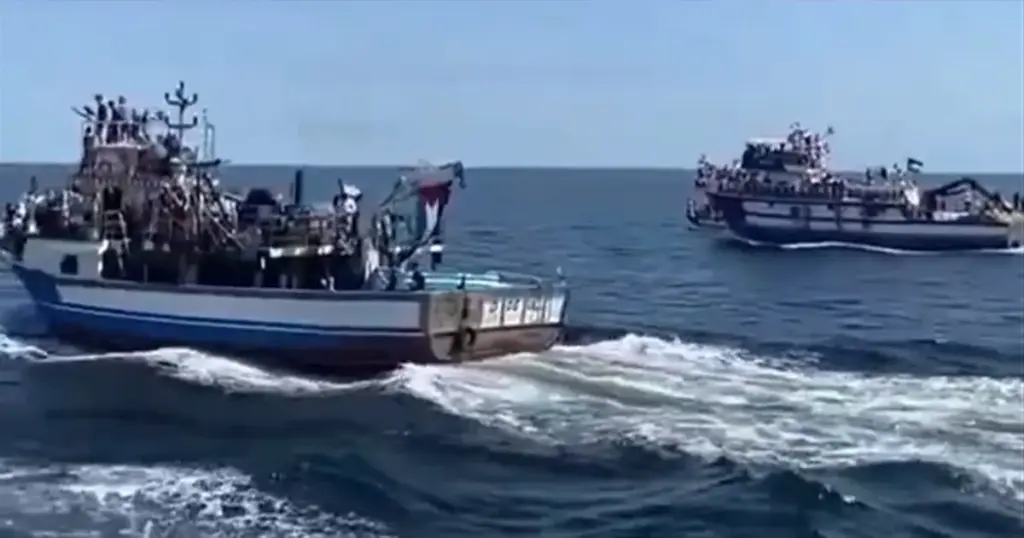 Flotila za Gazu nastavila plovidbu uprkos  prijetnjama Izraela da će primijeniti silu da ja zeuastavi