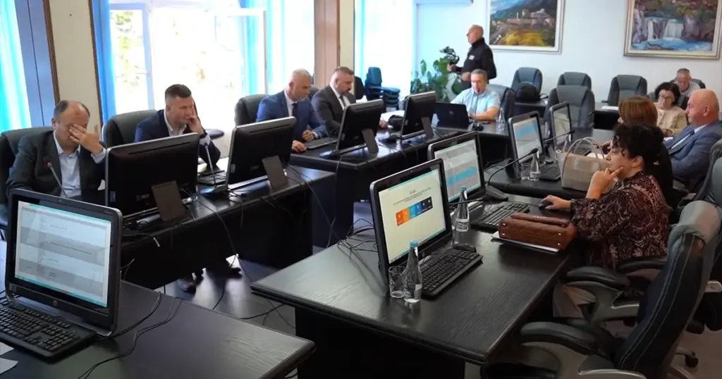 Uskoro potpisivanje kolektivnog ugovora za 3.000 zaposlenih u osnovnom školstvu