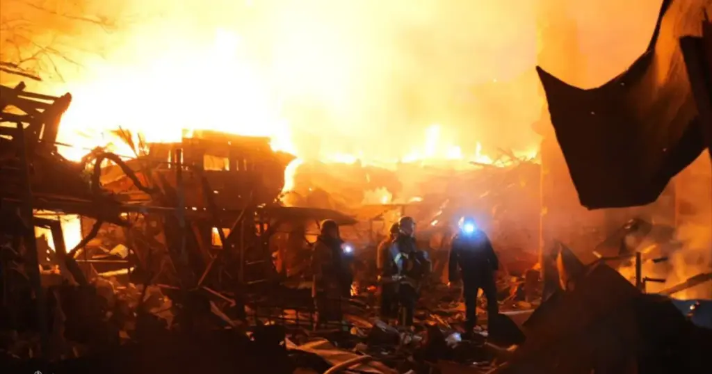 Ruske snage rano jutros izvele masovni napad na Zaporožje. Gore kuće i zgrade, ima žrtava