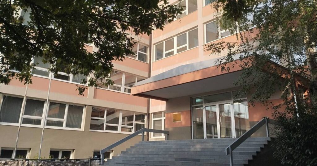 Stomatološki fakultet u Sarajevu: Policijsko-tužilačke aktivnosti se ne odnose na dekana Ajanovića