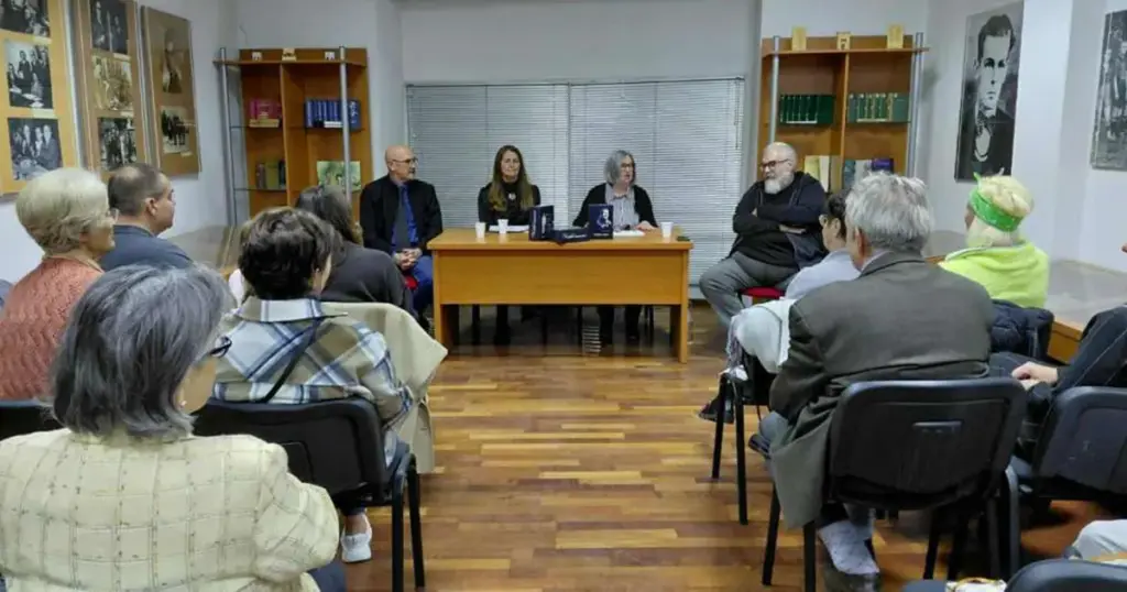 Dom književnosti Tuzla: Promocija sabranih djela Radovana Jovanovića