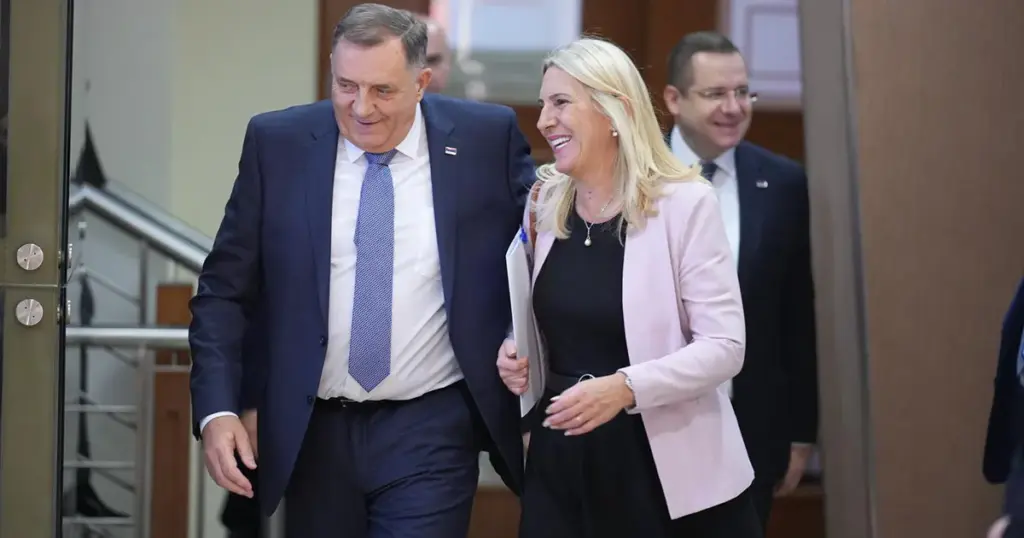 Hoće li Dodikova stranka potpuno promijeniti politiku: “Moguće da SNSD bude potpuno odan  BiH”