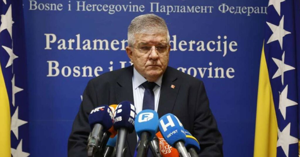 “Sve što je srpsko je i bosanskohercegovačko. To je neizbrisivo utkano u Bosnu i Hercegovinu”