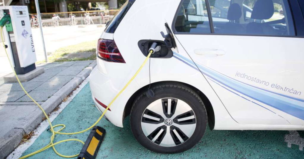 Globalna prodaja električnih vozila dostigla rekordnih 2,1 milion jedinica u septembru