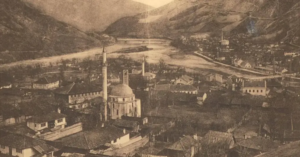 Prvi klub budala na Balkanu osnovan je 1940. godine u Foči