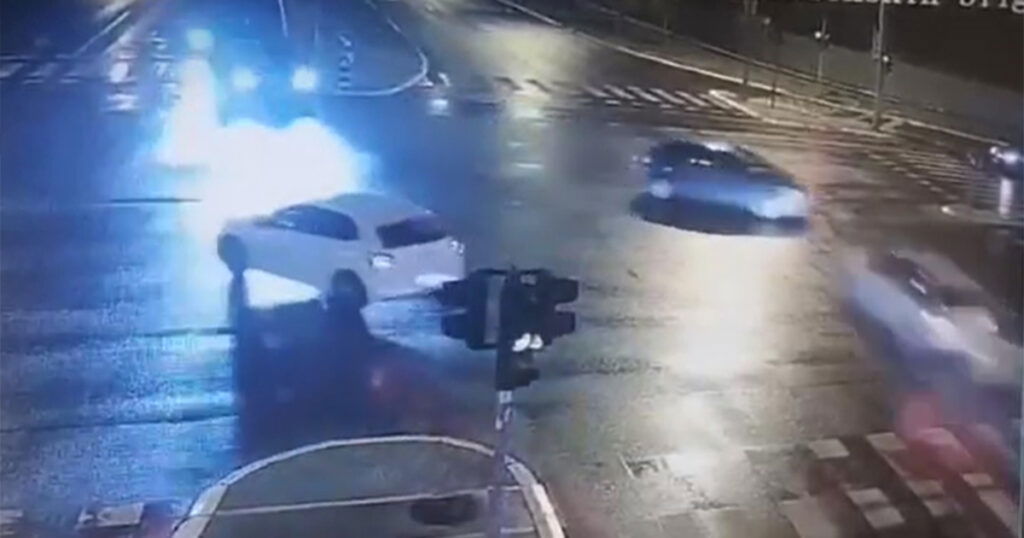 Kamere snimile stravičnu nesreću u kojoj je pijani državljanin BiH ubio tročlanu porodicu