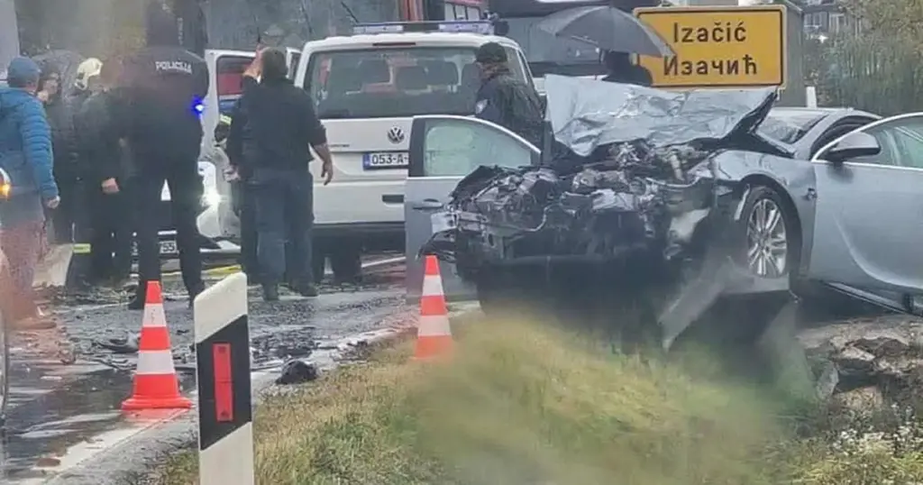 Teška nesreća kod graničnog prijelaza, tri osobe u teškom stanju prevezene u Kantonalnu bolnicu