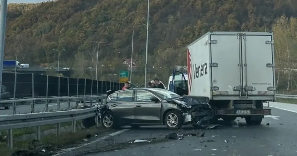 Uviđaj na autoputu završen, ali saobraćaj još nije normalizovan, kolone su ogromne