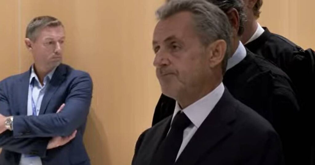 Bivši francuski predsjednik Nicolas Sarkozy u utorak ide u zatvor
