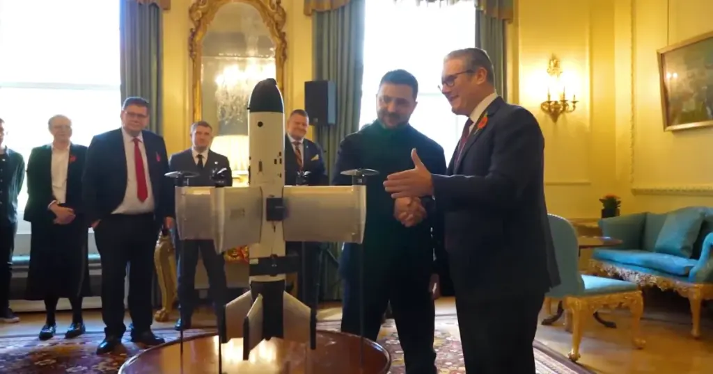 Starmer tokom posjete Zelenskog otkrio: 140 raketa za Ukrajinu biće gotovo prije roka