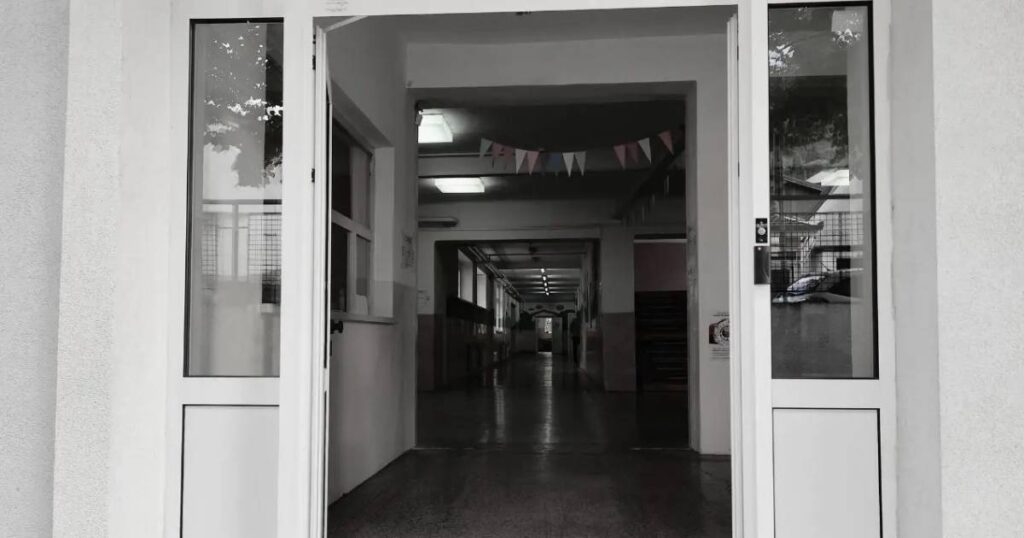 Cijela škola kreće u bojkot nastave zbog vršnjačkog nasilja: “16 učenika prijeti ispisivanjem”