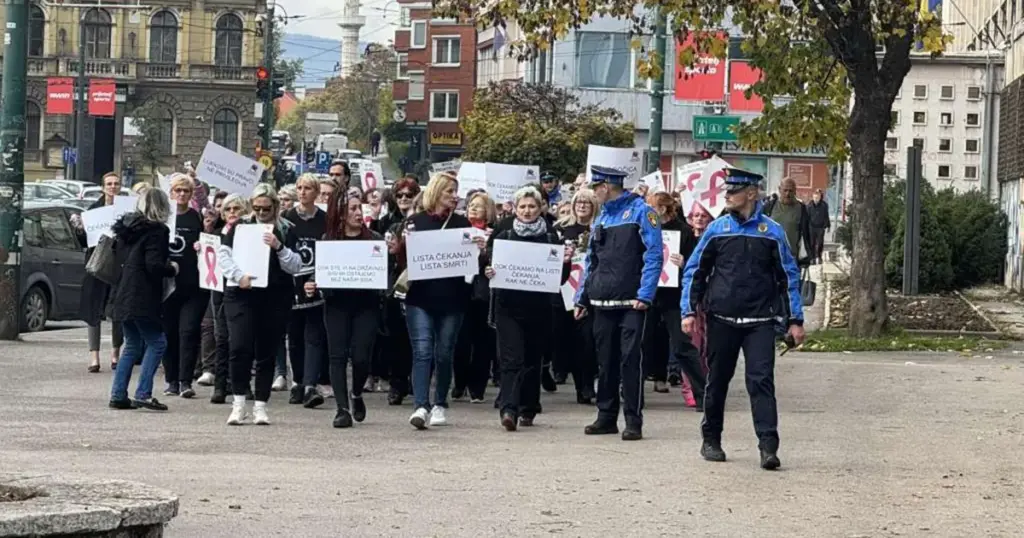 Udruženje “Renesansa” organizovalo performans pod nazivom “Pet do 12”