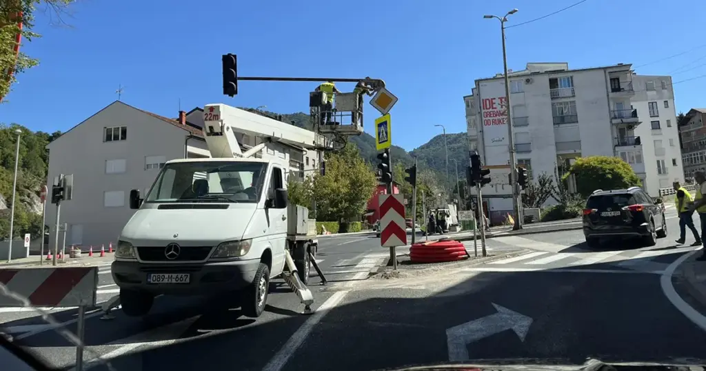 Popravljaju semafor u Konjicu: Ponovo se očekuju gužve i “čepovi” na M-18?