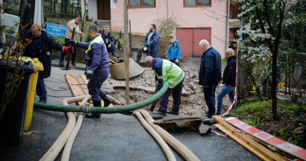 U utorak 23 ulice bez vode, rekonstrukcija cjevovoda DN 500 u Alipašinoj ulici završena, počinje povezivanje na mrežu