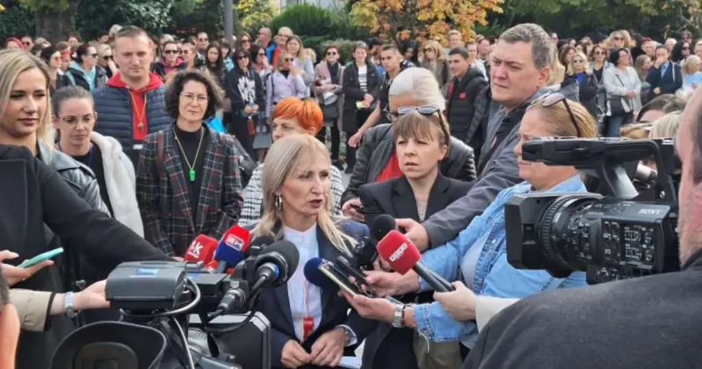 Vaspitači došli Stanivukoviću pred vrata, do daljnjeg će raditi samo četiri vrtića