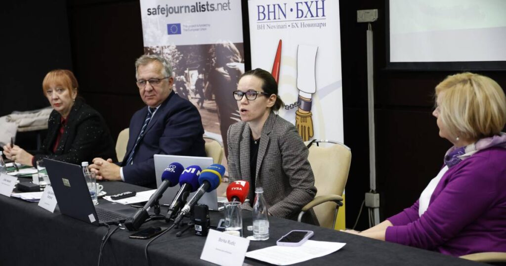 129 napada na novinare u BiH u tri godine: Novinarke posebno ugrožene