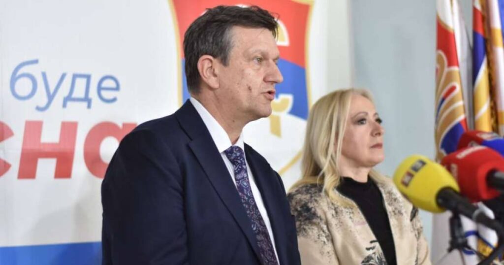 Glasali i pokojnici na izborima u RS, tražićemo otvaranje vreća