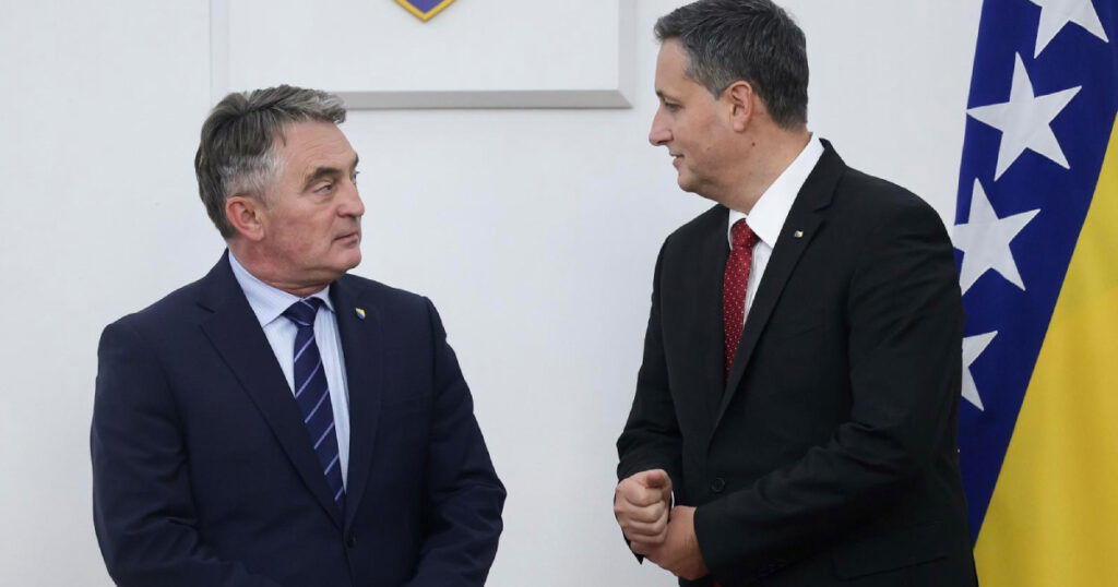 Komšić i Bećirović: Svi naši amandmani su prihvaćeni, povećan i budžet Oružanih snaga