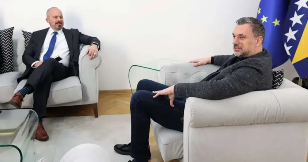 Konaković se sastao sa Ginkelom: Jačati ekonomski prosperitet i ubrzati reformske procese