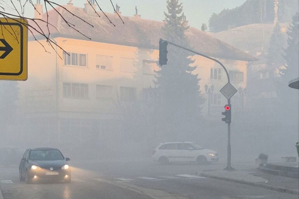 Zagađenje zraka postaje alarmantno: Načelnik savjetuje građanima da koriste maske!