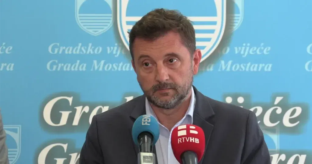 Novinarska udruženja reagovala na verbalne napade gradonačelnika na novinara