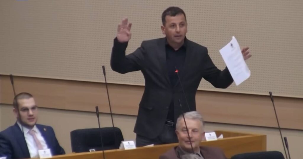 Šokantna izjava Vukanovića: Da li SNSD planira pomoć Trumpu na Grenlandu?
